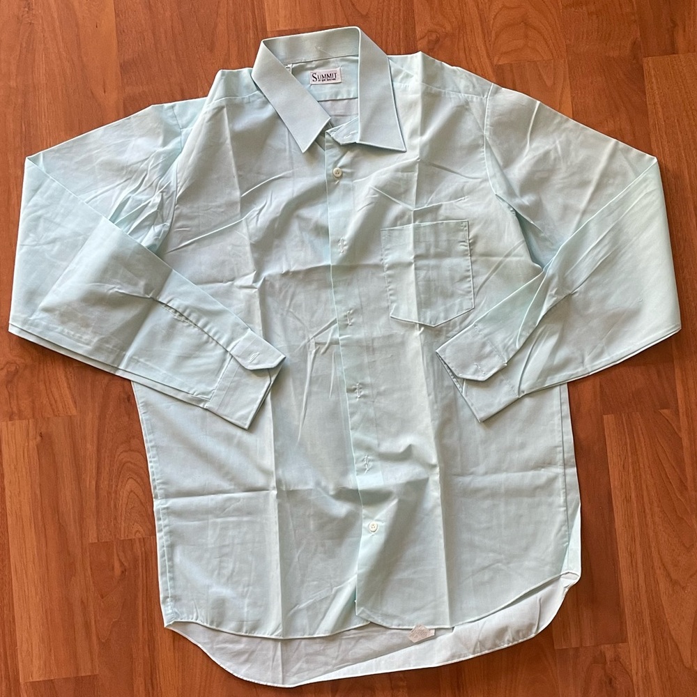 Summit of New Zealand Mens shirt NwOT